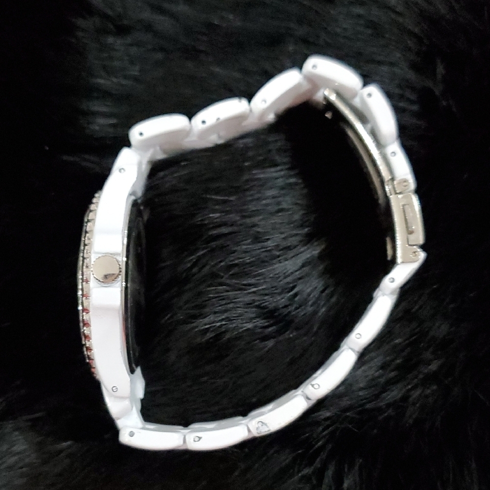 XOXO Women's Silver and White Crystal Watch - Picture 5 of 8